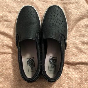 📍Slip on Vans